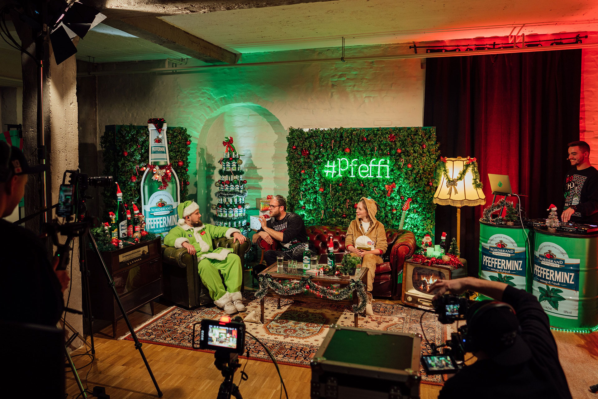 Pfeffilive Weihnachtsspecial mit unserem Moderator Sven Bensmann 