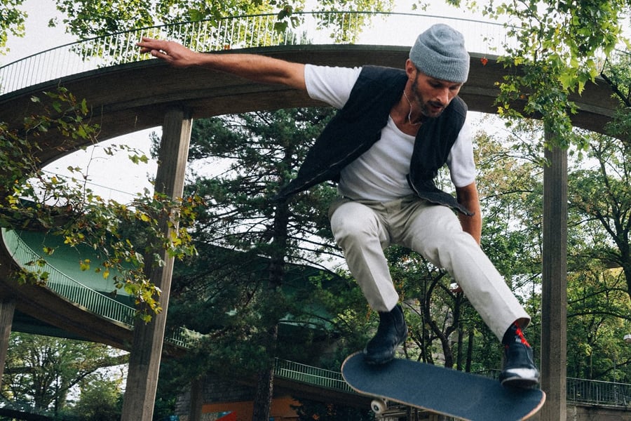 NSK Kampagnen Motiv mit dem Skateboarder.